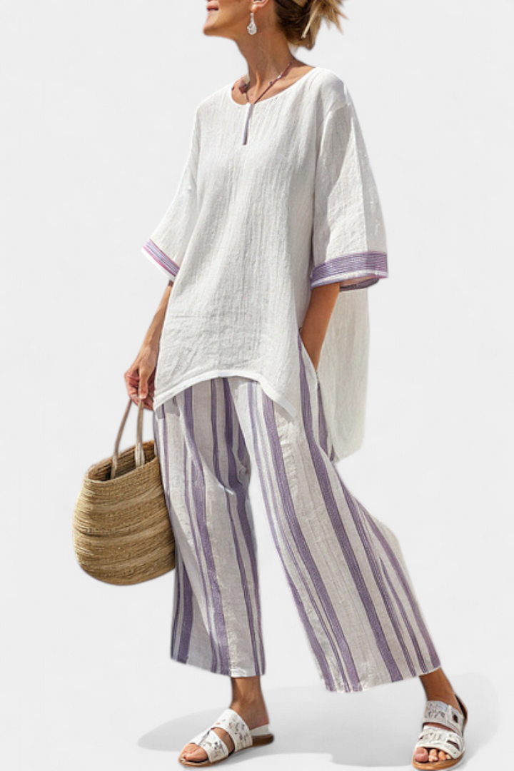 Allegra – Comfortable blouse and striped pants